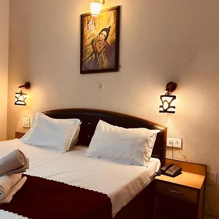 The For U - A Luxury Stay ริชิเคช ภายนอก รูปภาพ