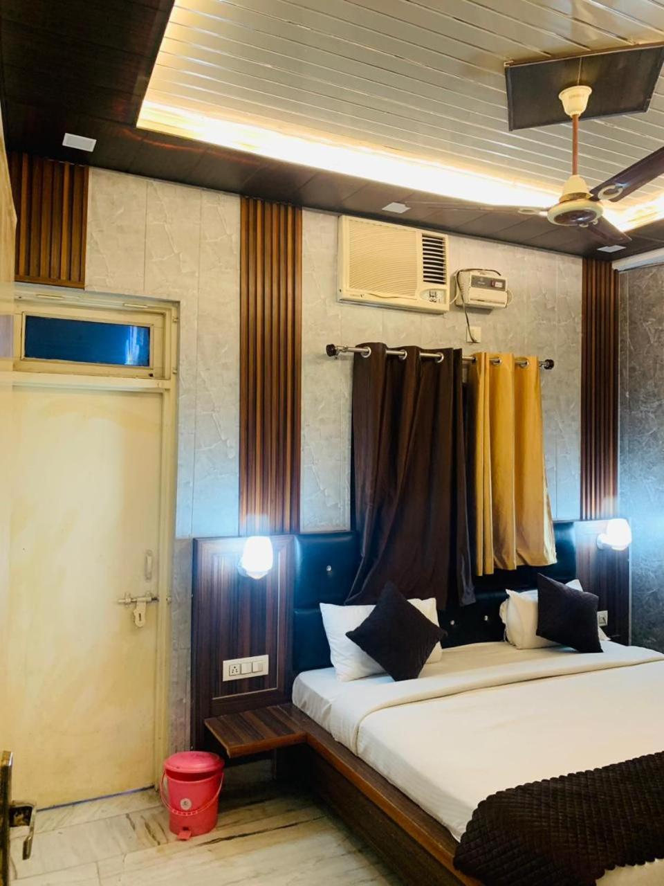 The For U - A Luxury Stay ริชิเคช ภายนอก รูปภาพ